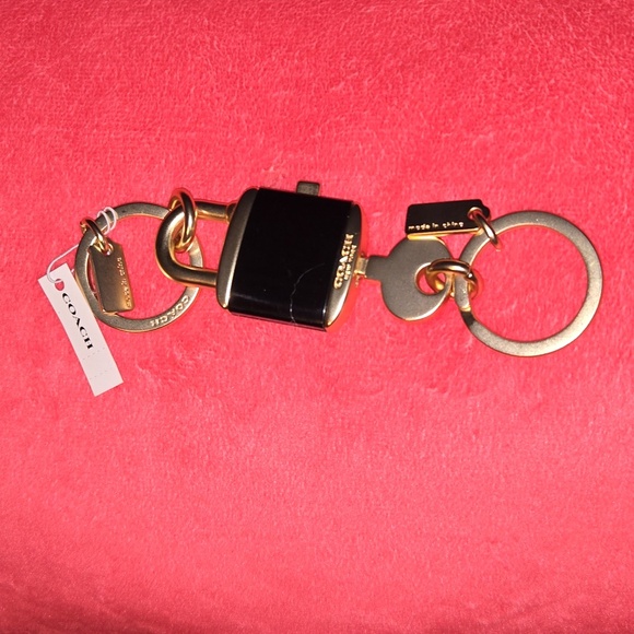 Coach Valet Keychain Lock & Key Set NWT - Picture 3 of 3